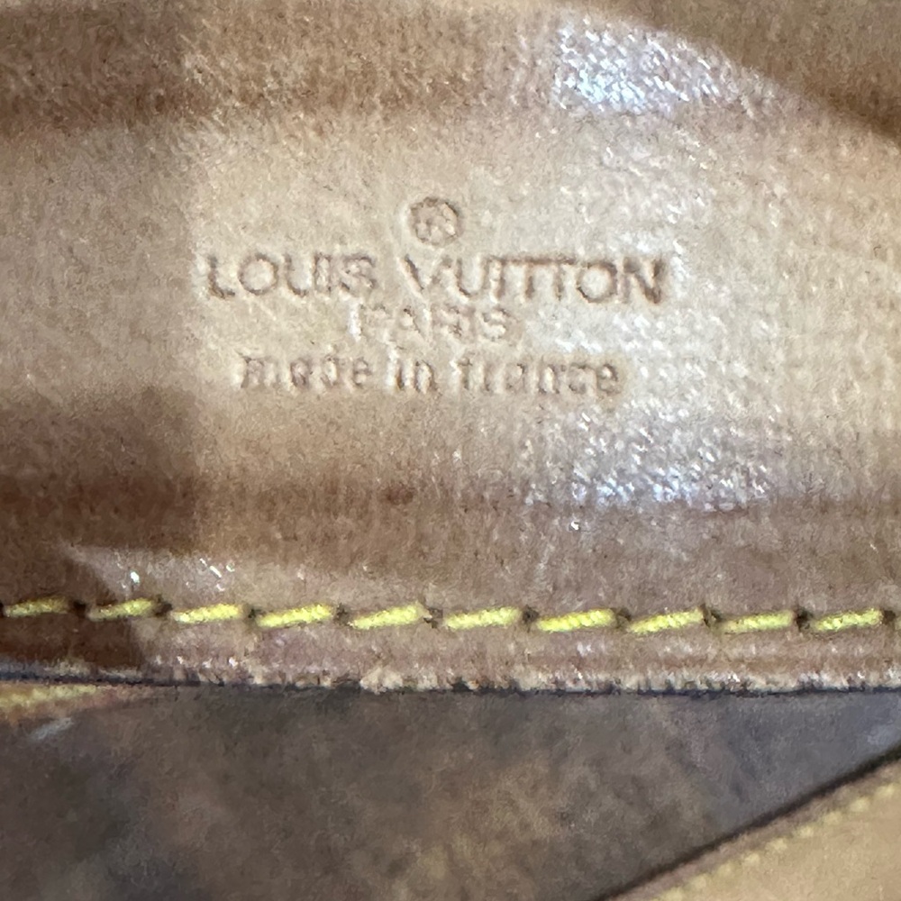 Louis Vuitton Brown Leather Strap with Gold Hardware - Picture 3 of 11
